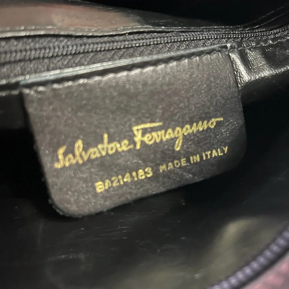 💯Authentic - Picture 2 of 6